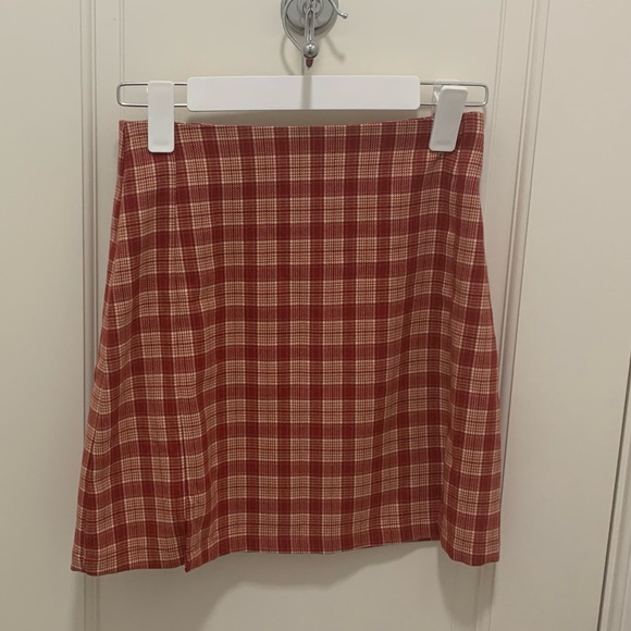BNWOT*RARE*BRANDY MELVILLE CARA MINI SKIRT❤️🔥RED/ORANGE PLAID-OS-NEVER … - Picture 10 of 16